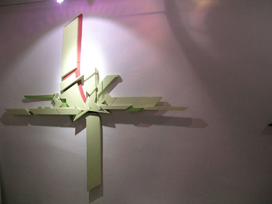 etnik - yellow cross - graffiti sculpture